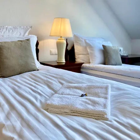 Opera16 Guestrooms * Budapešť