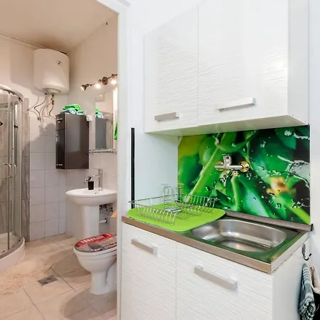 2 * Budapest