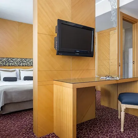 Marmara Hotel 4*