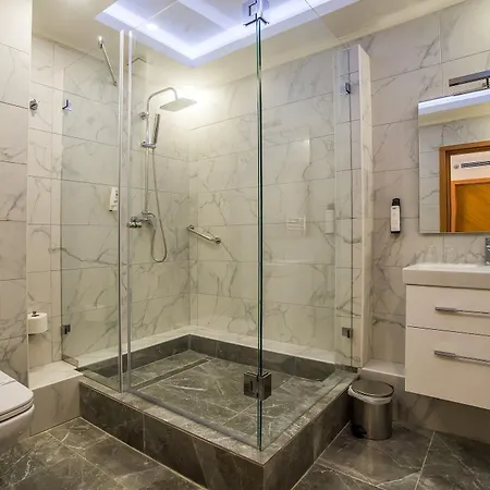 Marmara Hotel 4*