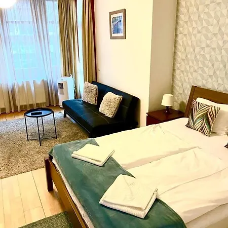 Lord Lejlighedshotel 3*