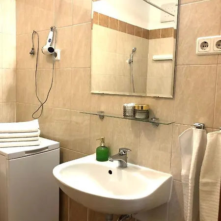 - Center West Apartmán Budapešť