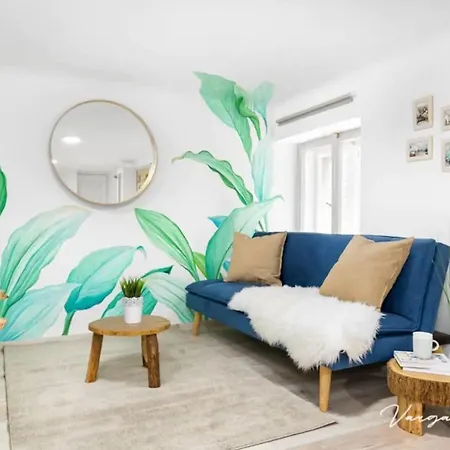 Cosy - Cheerful In The Center בודפשט