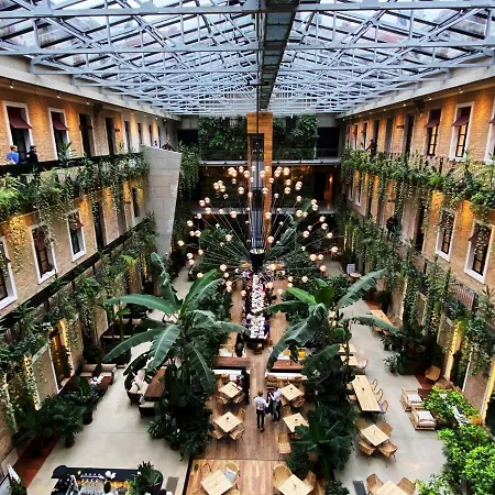 Panni Luxury Next To Gozsdu Garden Budapest