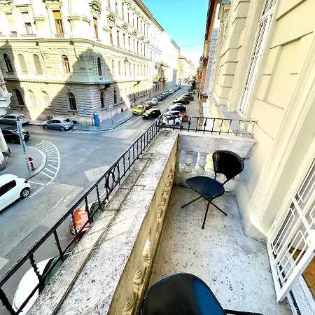 Apartment Central Vintage Residency - Balcony & Ac