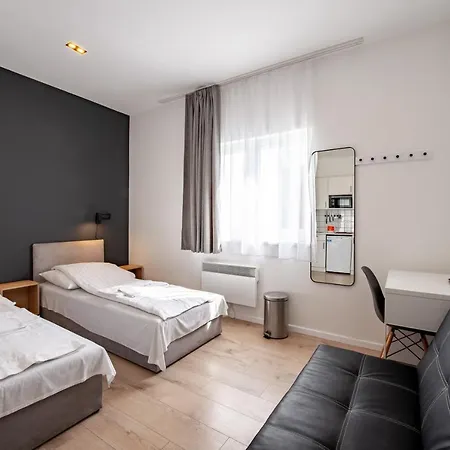 Chesscom Apartman *