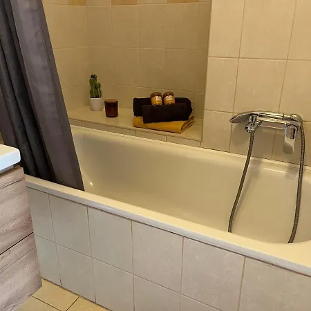 Vip Mini Resort,private Parking & Balcony Apartment *