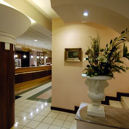 Corvin - Sissi-flügel Hotel 3*