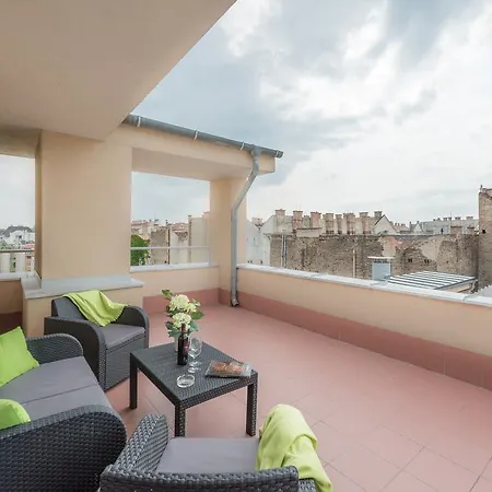 Corvin Plaza Apartments&suites Budapesta
