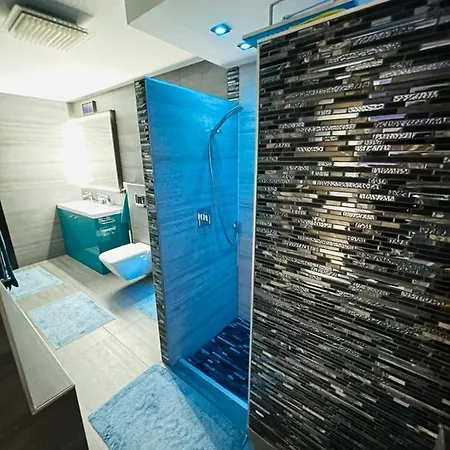 Skygarden - Luxury Penthouse With Private Jakuzzi Gym Sauna Apartman