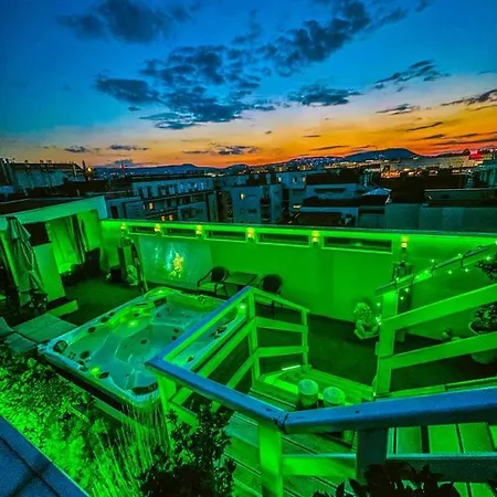 Skygarden - Luxury Penthouse With Private Jakuzzi Gym Sauna Apartman *