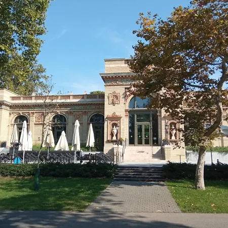 Free Parking, Balcony, Near To Park * Budapesta