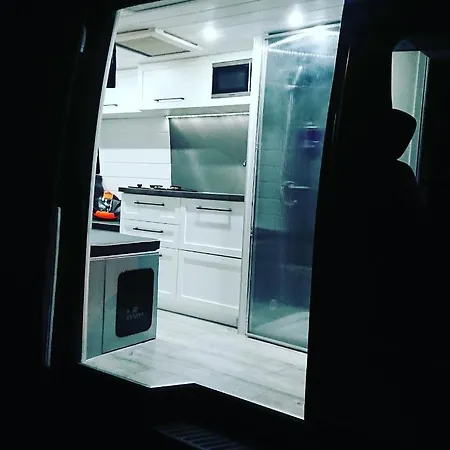 Vip Caravan Motorhome - Lakóautó *