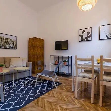 Apartment Cozy Studio In Famous Street Budapest