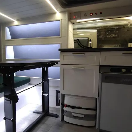 Vip Caravan Motorhome - Lakóautó Camping *