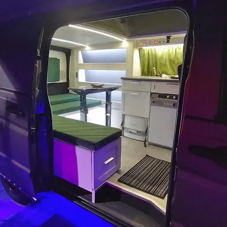 Vip Caravan Motorhome - Lakóautó Camping *