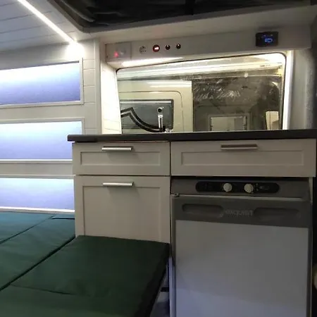 Vip Caravan Motorhome - Lakóautó * Budapest