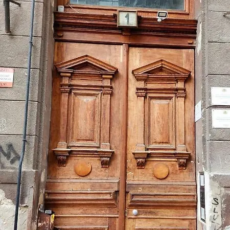 Alloggio in famiglia For Long-term, Budget! Purple Peach Budapest
