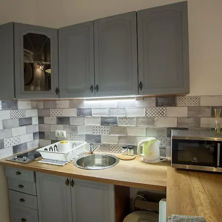Vintage Near Boulevard With Ac After Renovation * Budapeste