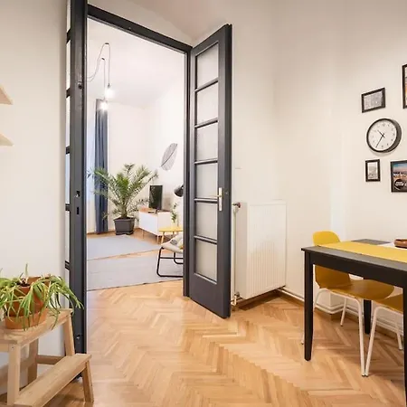 Lägenhet East Side Living