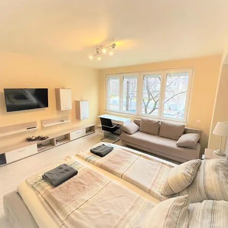 Brand New In The Center Apartment *
