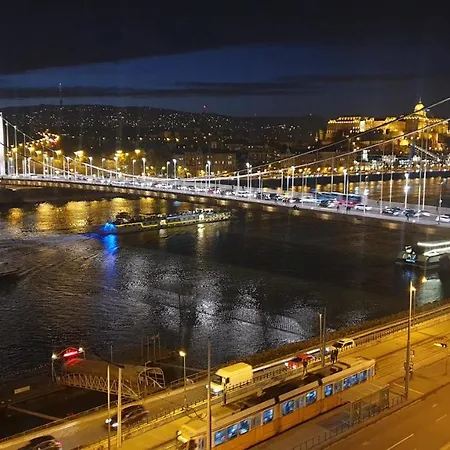 Danube View Апартаменты *