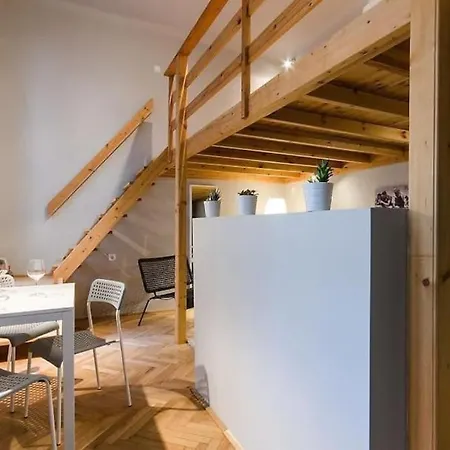 Blue Lotus T50 Apartment *