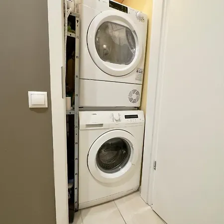 Apartment Brand New In The Center *