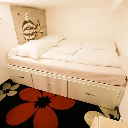 Privat bolig Center 5 Private For 19 People Budapest