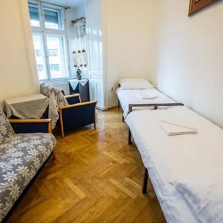 Center 5 Private For 19 People Privat bolig *
