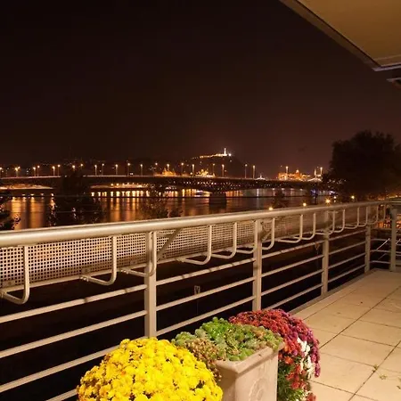 Dunapest Apartman * Budapešť