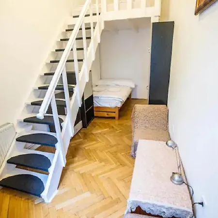 Privat bolig Center 5 Private For 19 People *