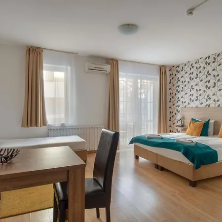Prince Apartments 3*