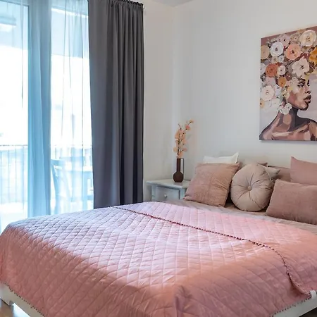 Need In Bp - Garage, Terraces, Aircon Apartamento *