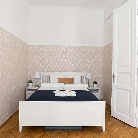 Apartment Terrace Vuvu - With Balcony In The Heart Of *