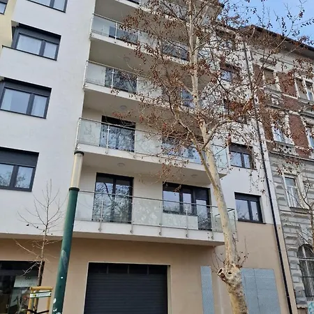 Matyas Corner Family Comfort Iii