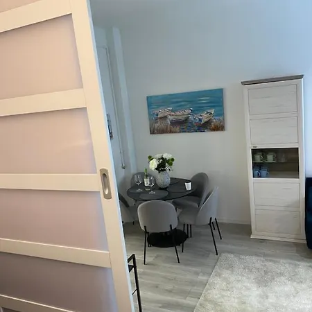 Beach-style Downtown, Ujlipotvaros Apartman *