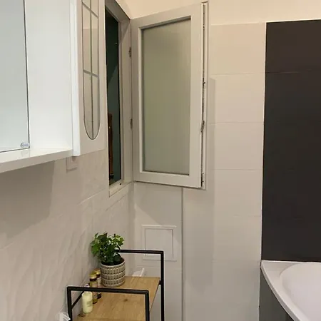 Beach-style Downtown, Ujlipotvaros Apartman *