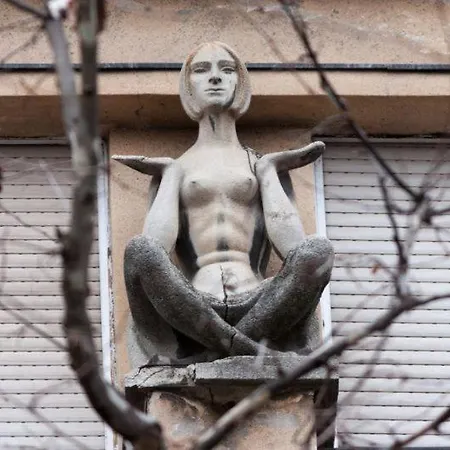 Cargo And Appartamento Budapest