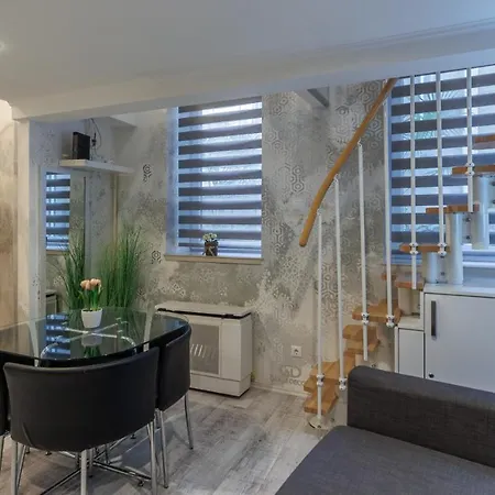 Sleek Minimalist At Inner * 布达佩斯