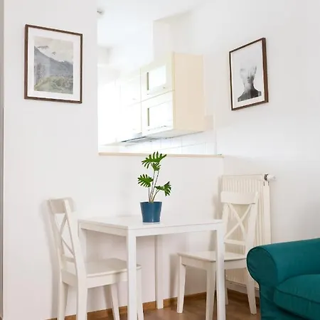 Lovag Apartamento *