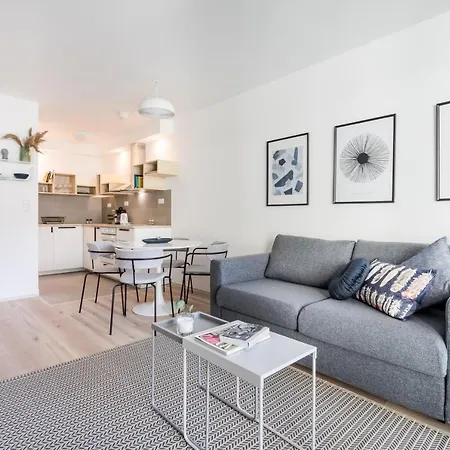 Cosy Tolnai Street Apartman