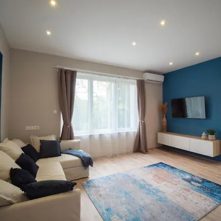 Blue Bird Citadel Apartman