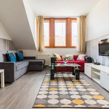 Appartamento Lovag Charming In The Center-ac *