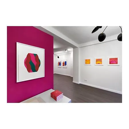 Apartment Heart & Cherry Residency