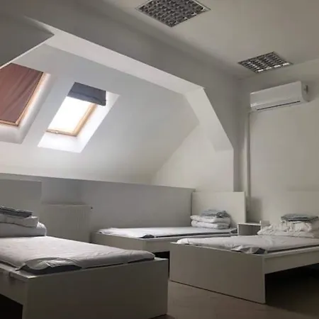 Hostel Konvoj Szallo Boedapest