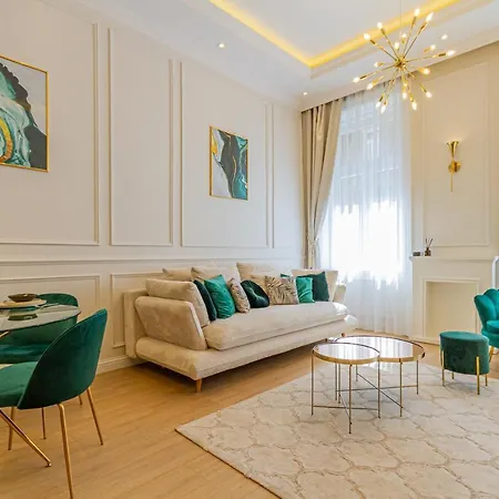 Luxury Apartment