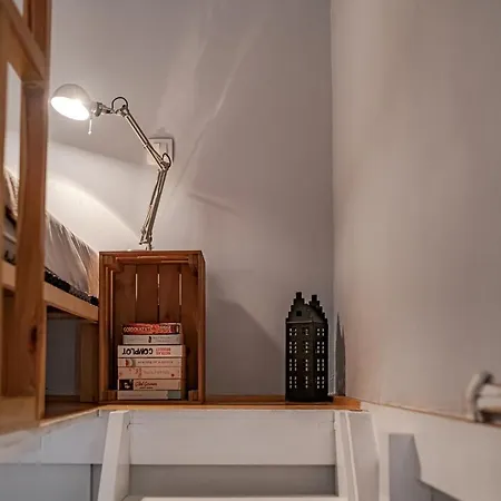 Design At The Ruin Pubs Apartment *