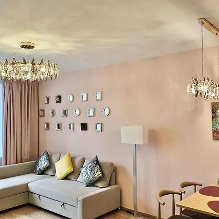 Apartment L&l