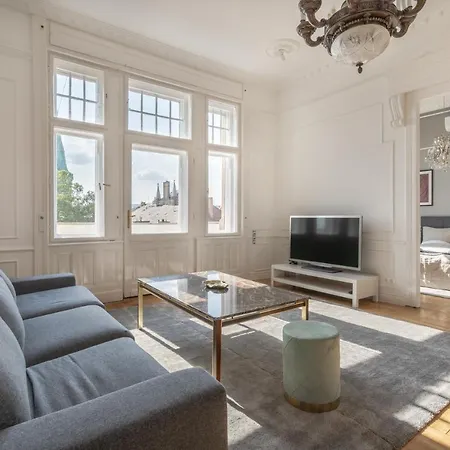 Classical With A Modern Touch! Βουδαπέστη